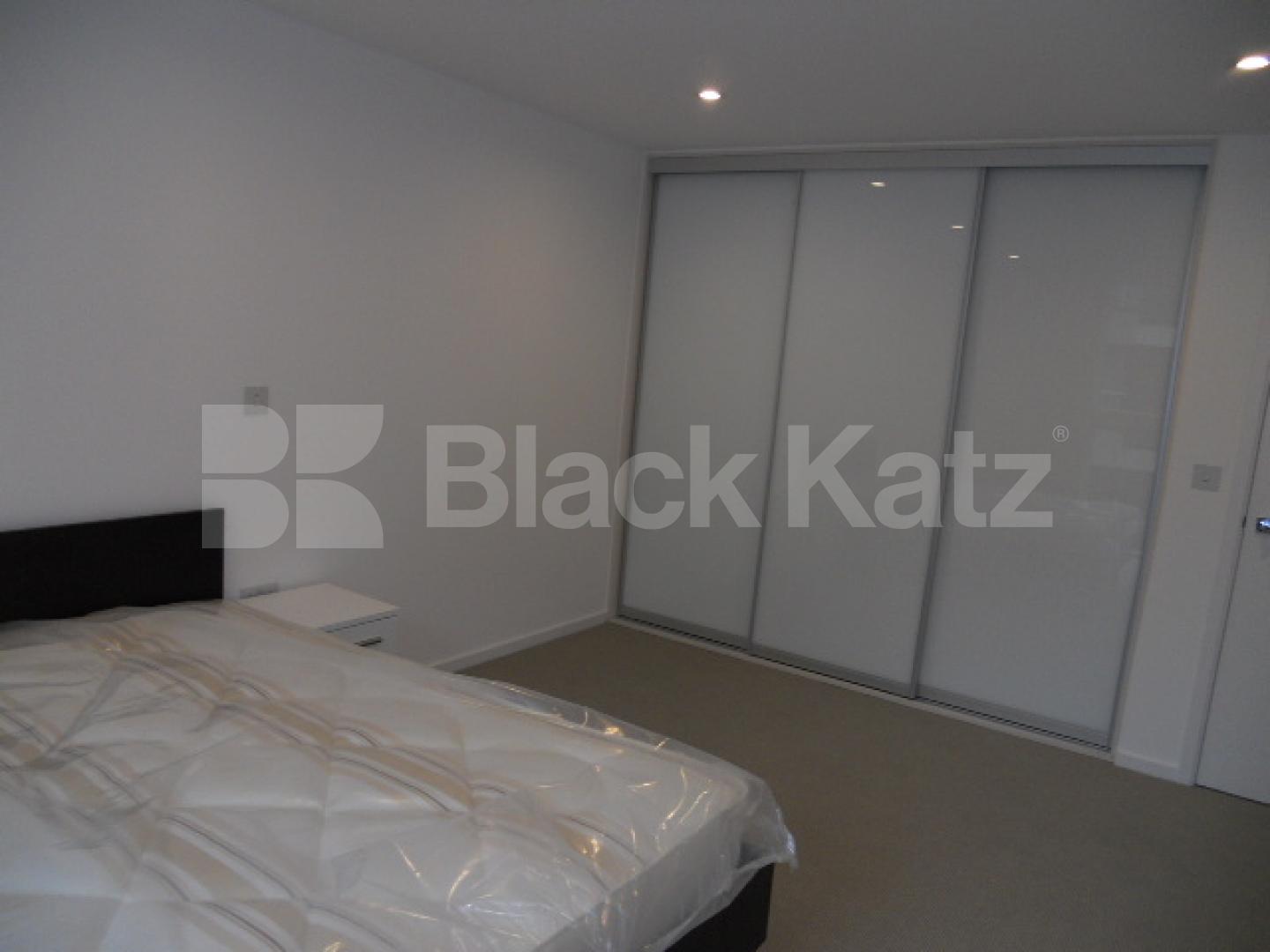 			New Instruction, 2 Bedroom, 1 bath, 1 reception Apartment			 Dance Square , CLERKENWELL-FARRINGDON-OLD STREET